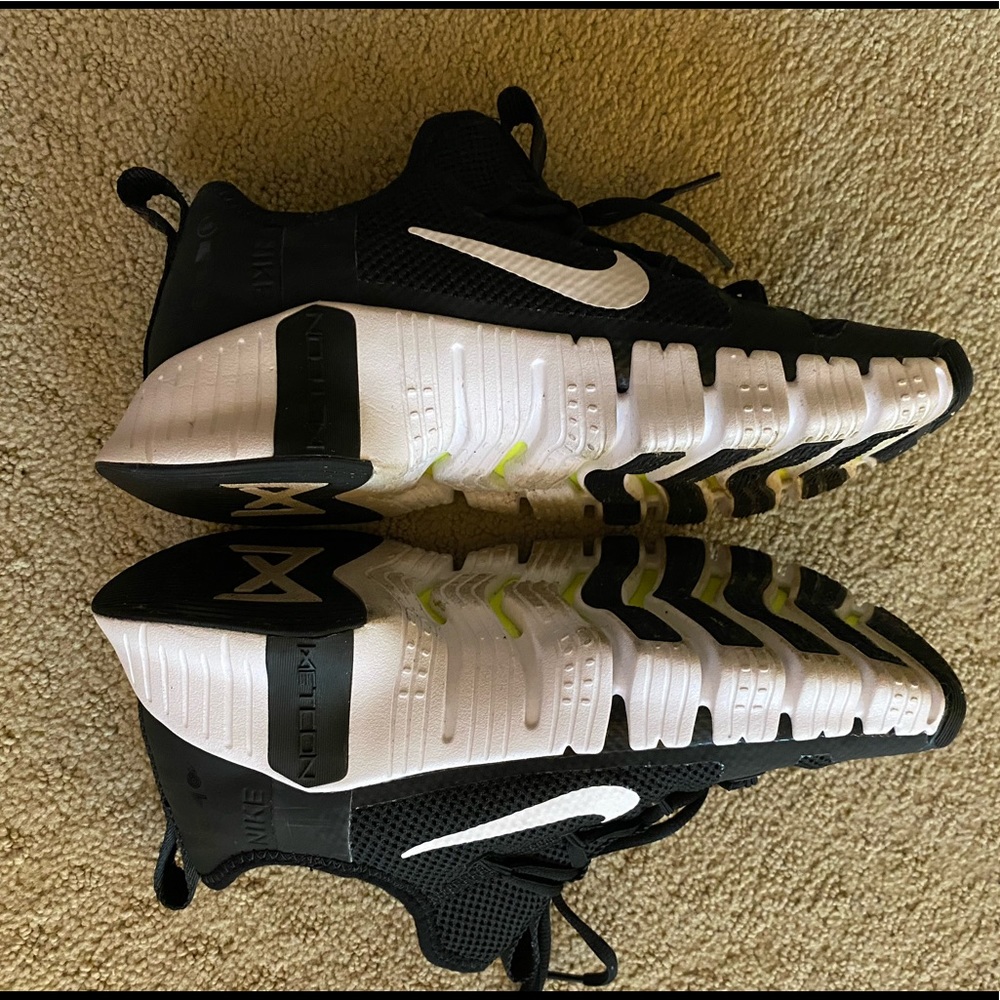 Nike Metcon cross trainers